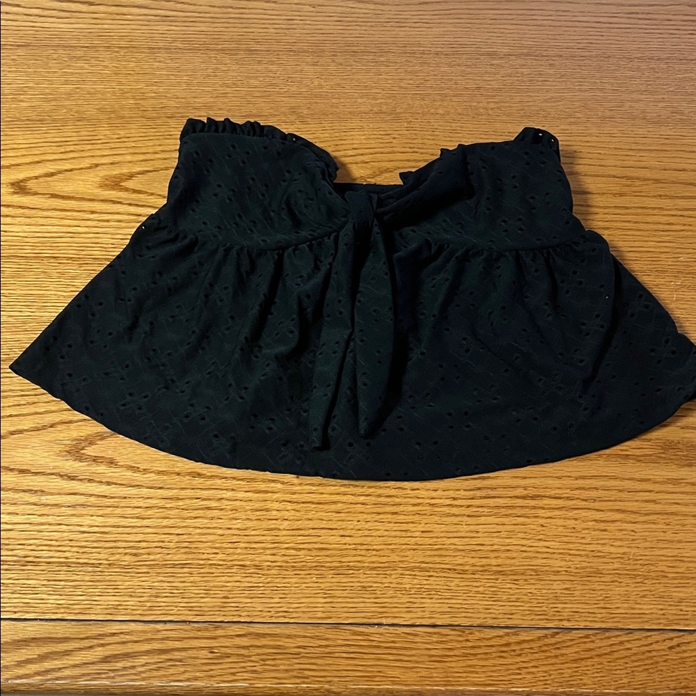 SHEIN Black Eyelet Tiered Skirted Bottom Crop Top Size Medium